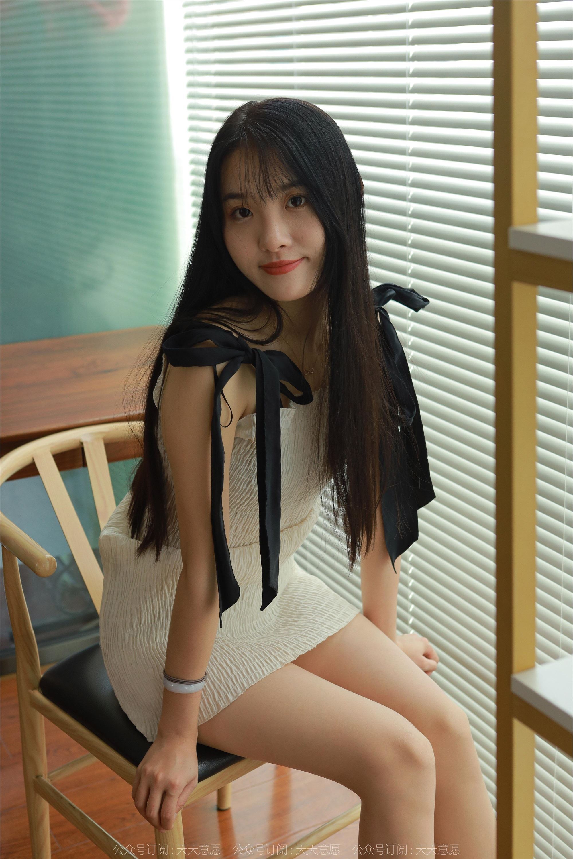 IESS异思趣向  2022.10.09 丝享家 1232 婉萍《黑色凉鞋》